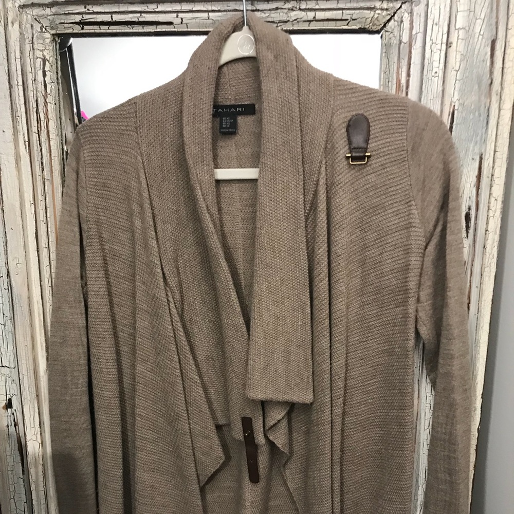 Tahari sweater